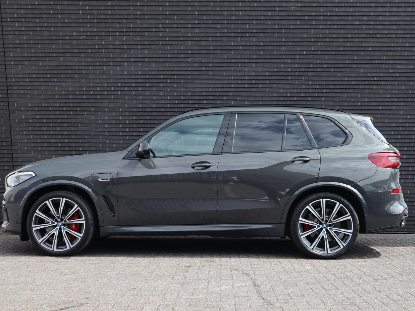 BMW BMW