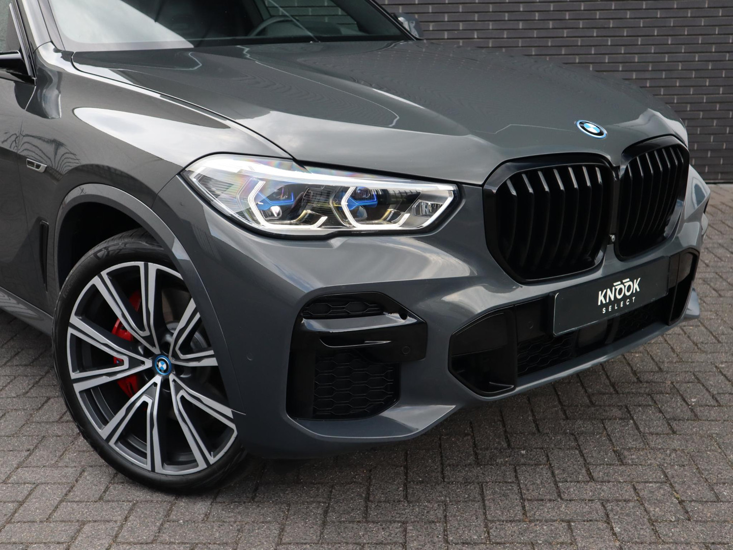 BMW BMW
