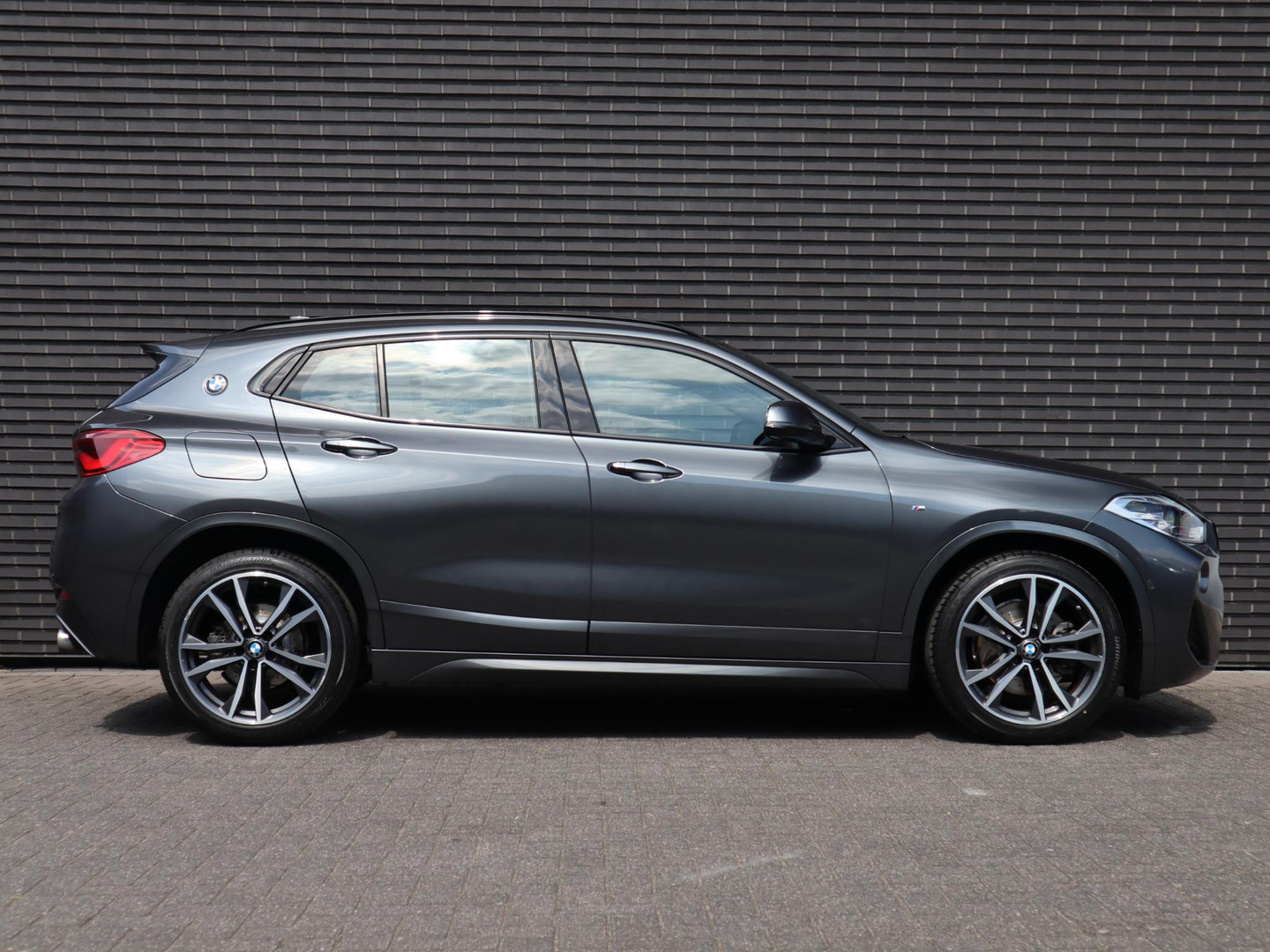 BMW BMW