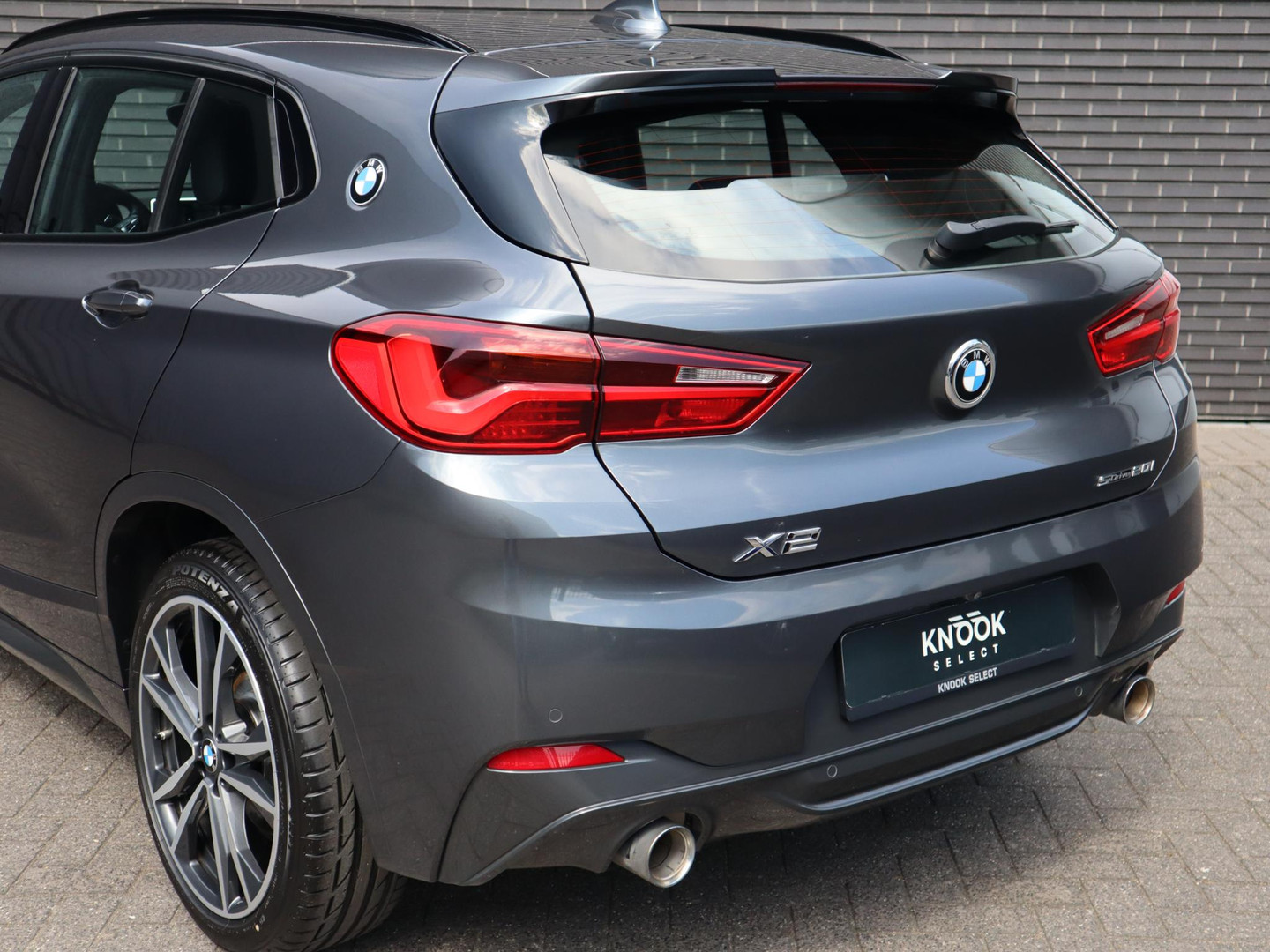 BMW BMW