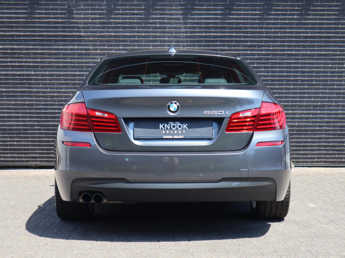 BMW BMW
