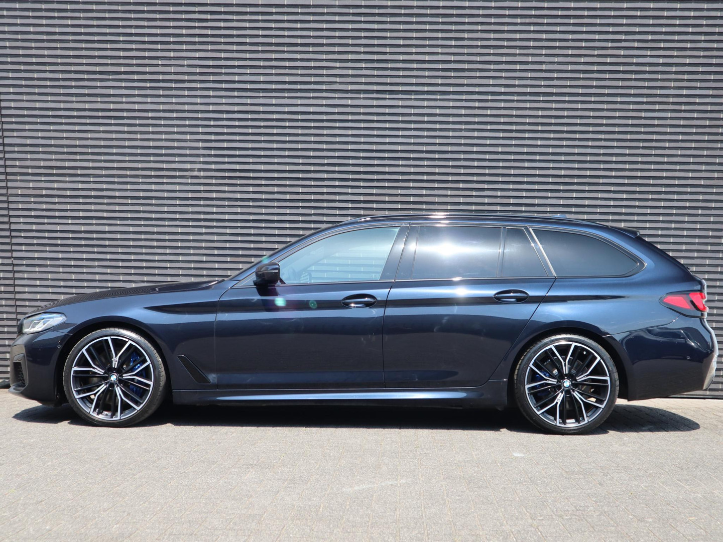BMW BMW