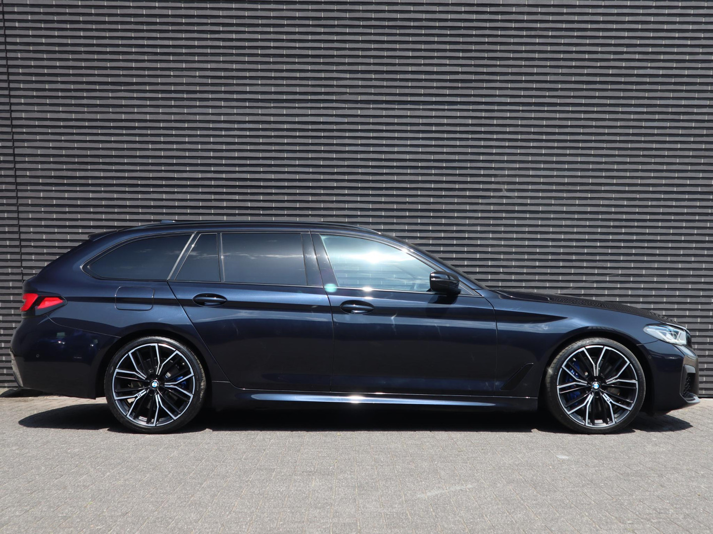 BMW BMW