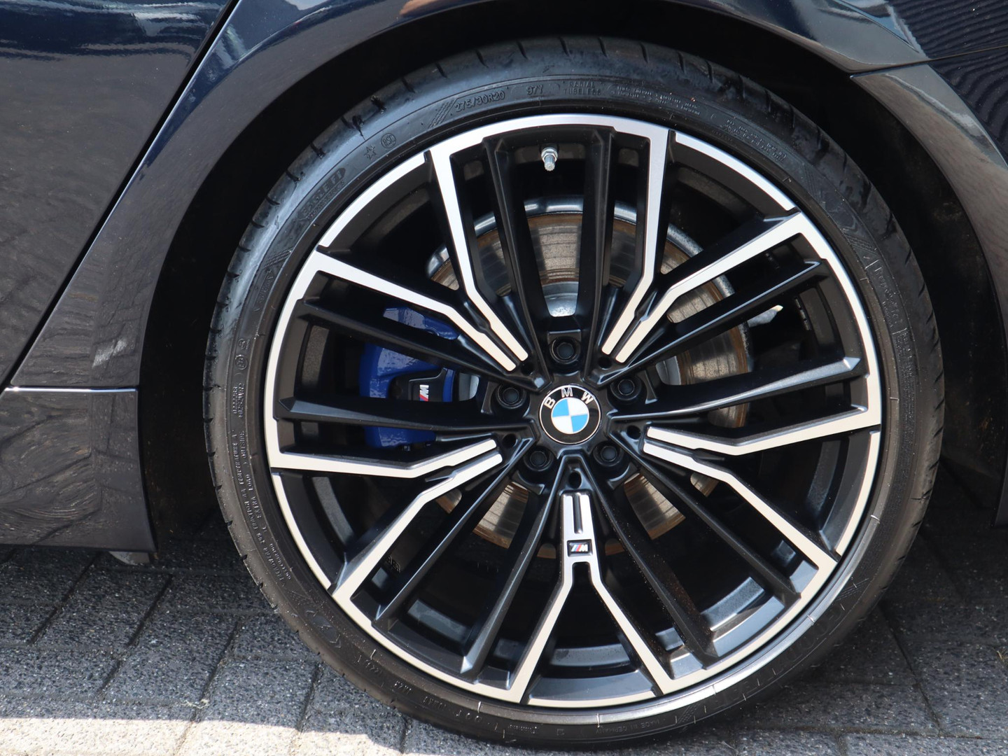 BMW BMW