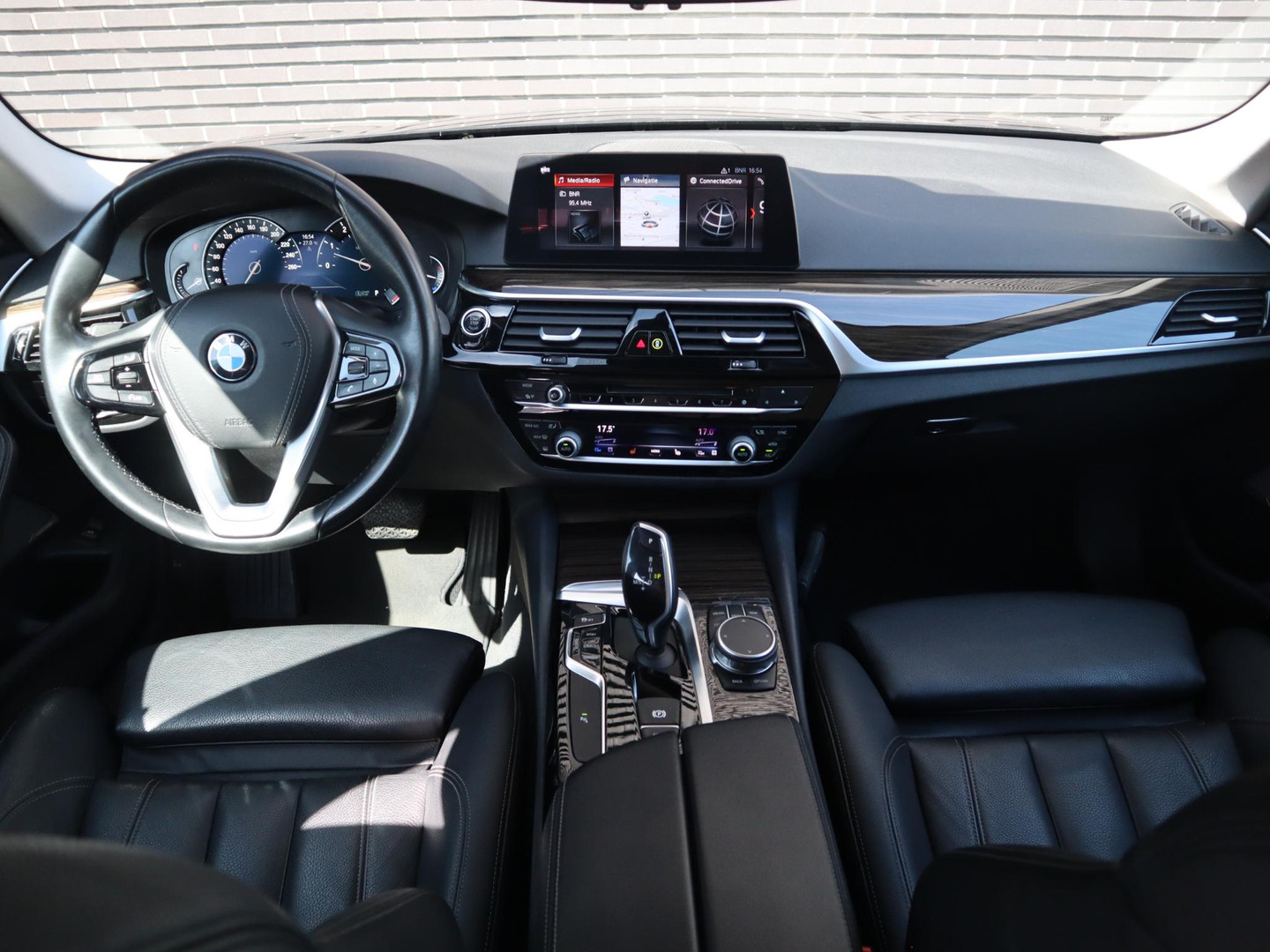 BMW BMW