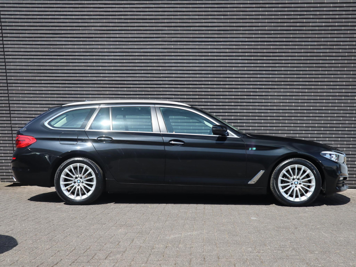 BMW BMW