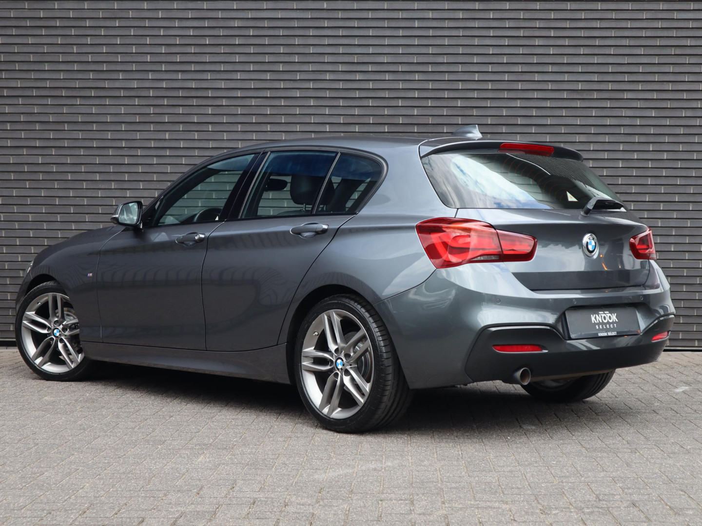 BMW BMW