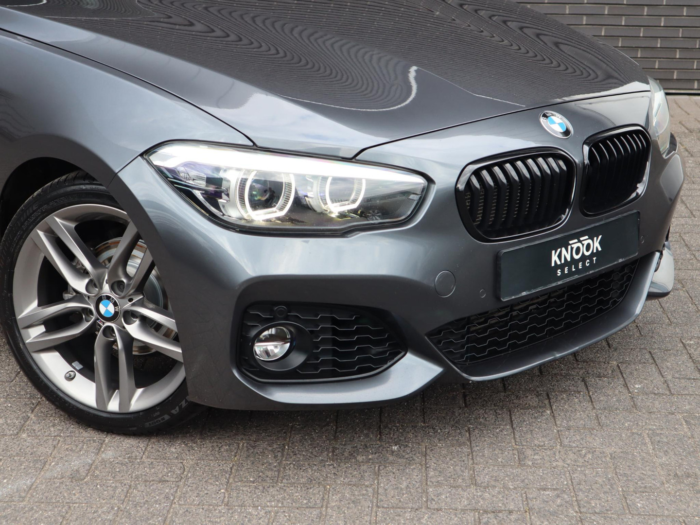 BMW BMW