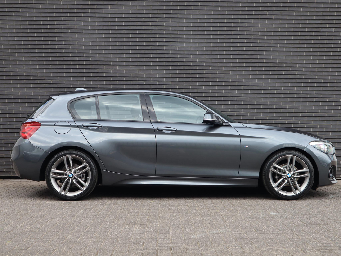 BMW BMW