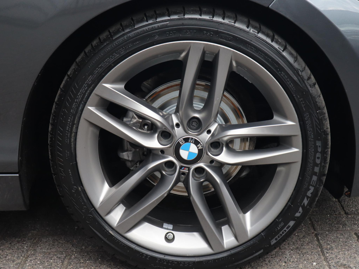 BMW BMW