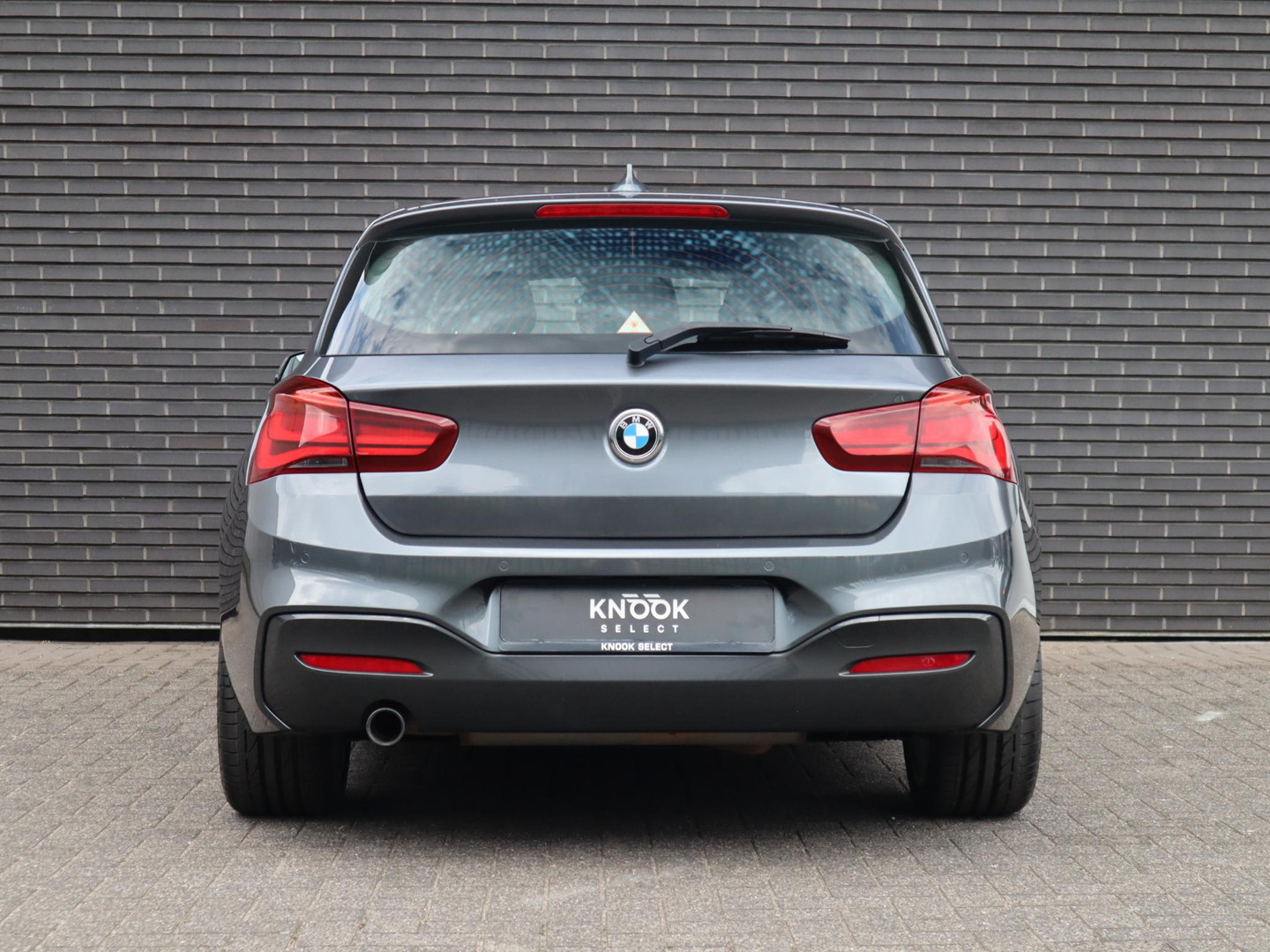 BMW BMW