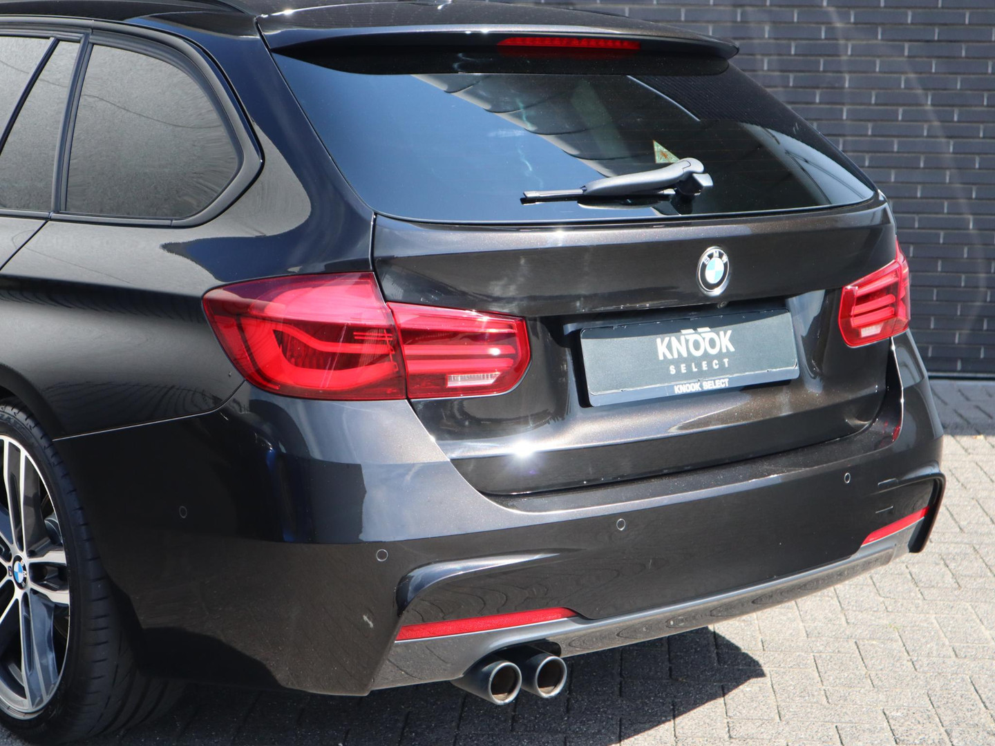 BMW BMW