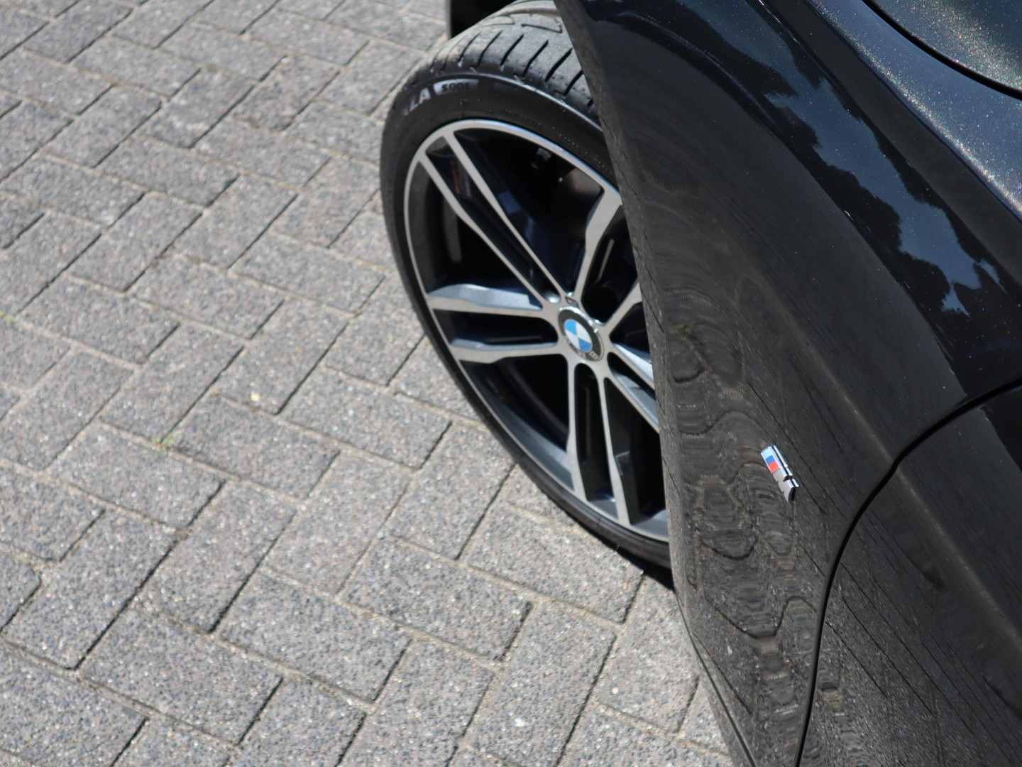 BMW BMW