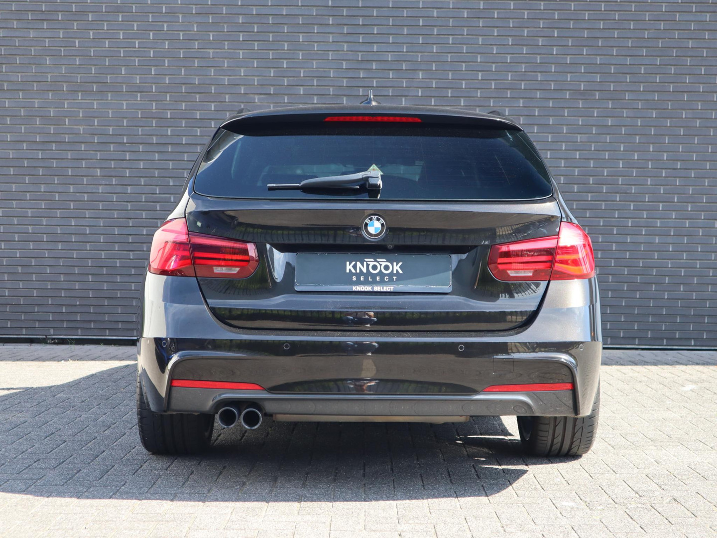 BMW BMW