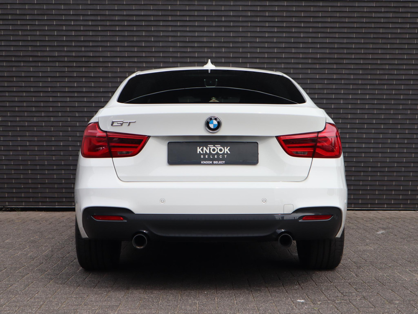 BMW BMW