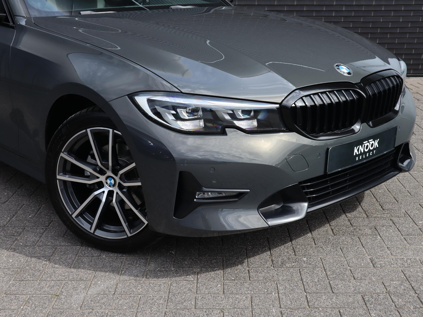 BMW BMW