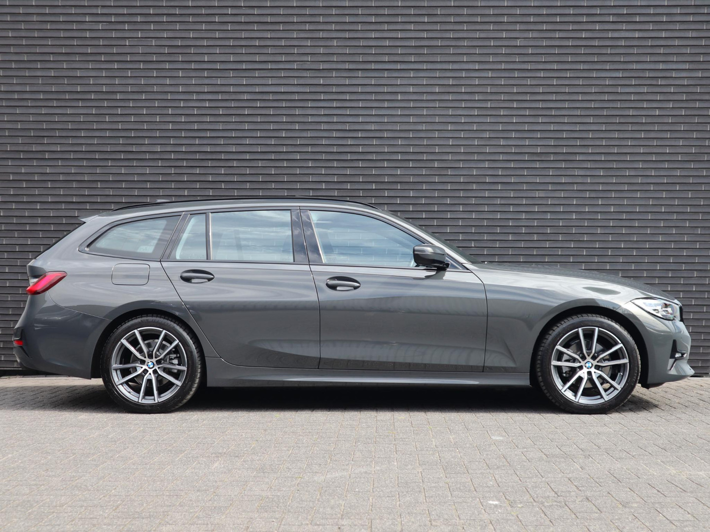 BMW BMW