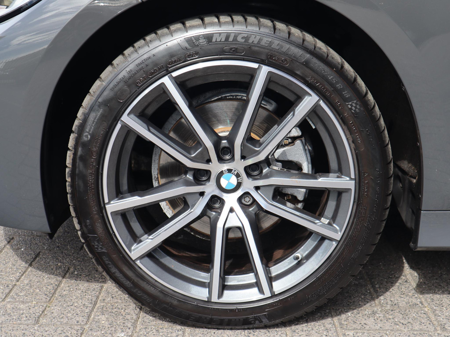 BMW BMW