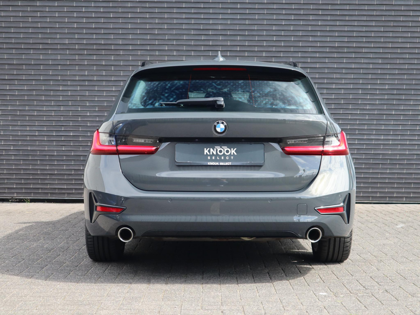 BMW BMW