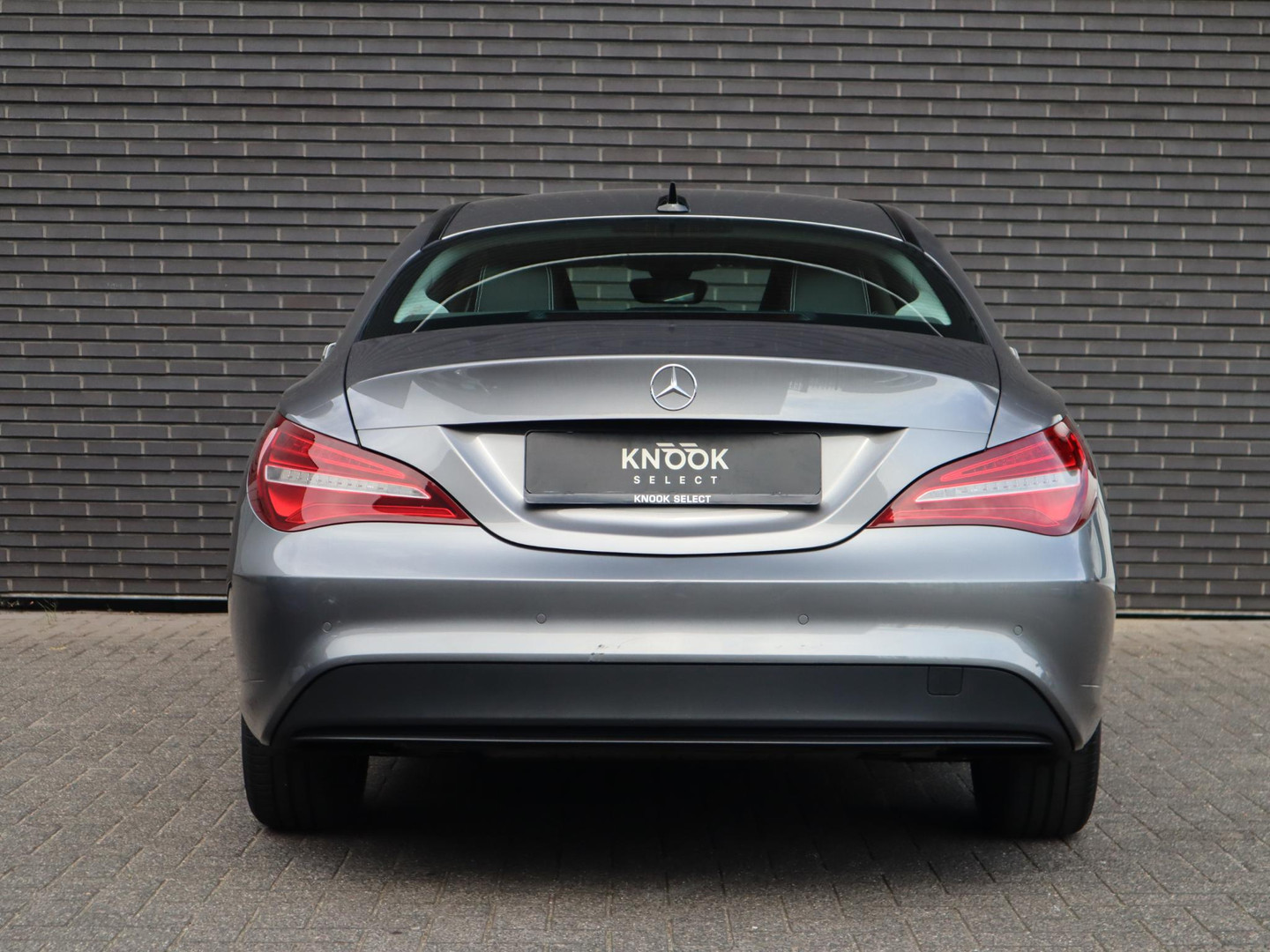 Mercedes-Benz Mercedes-Benz