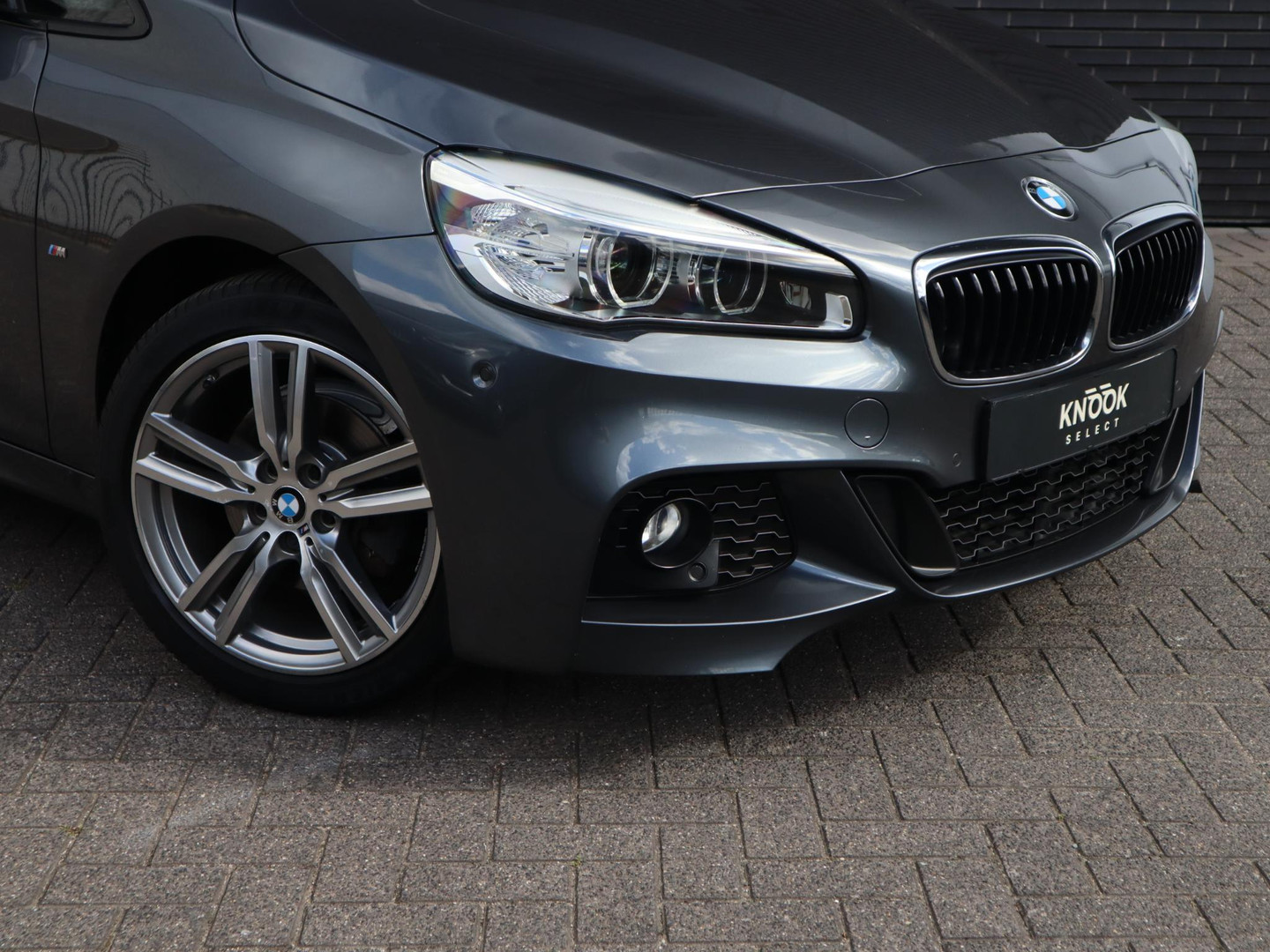 BMW BMW