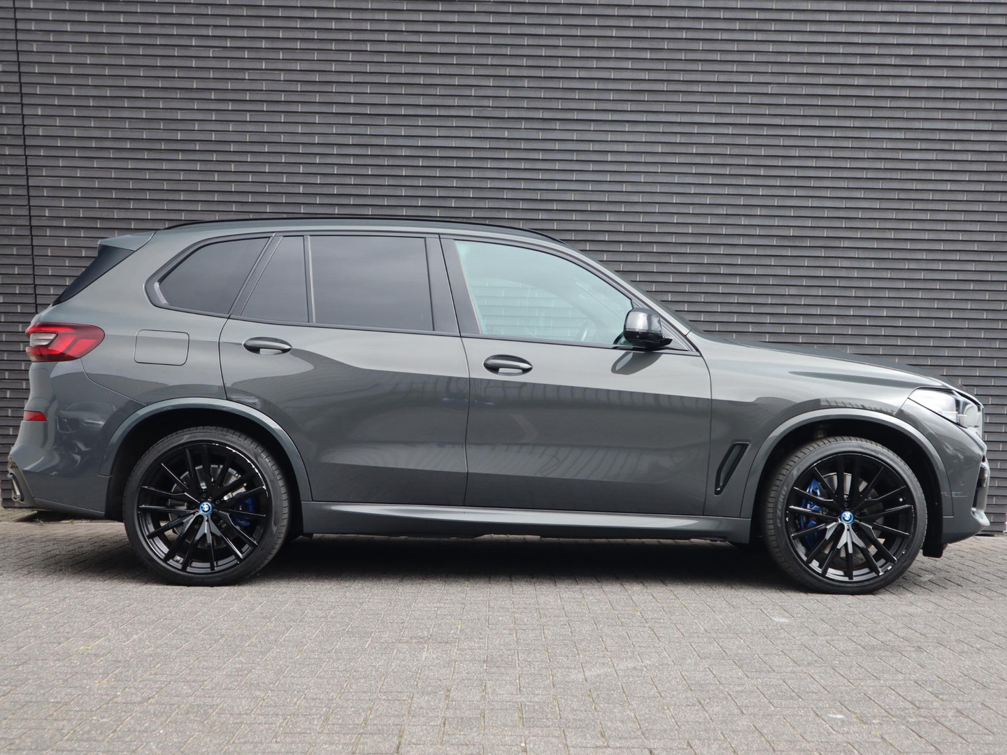 BMW BMW