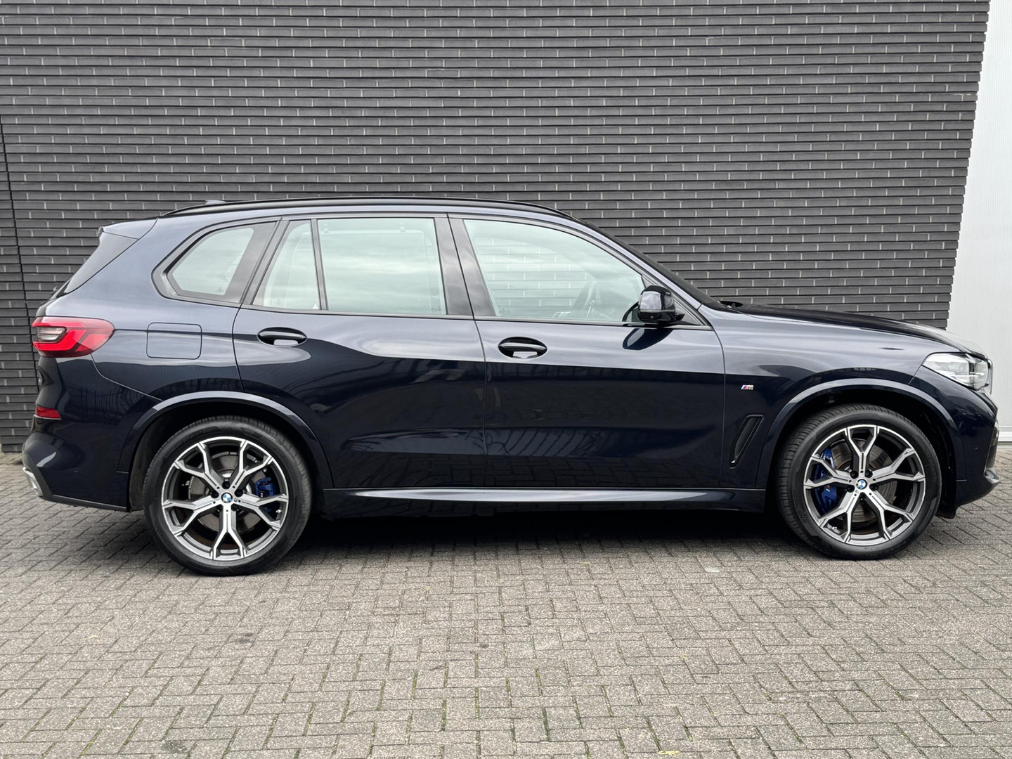 BMW BMW