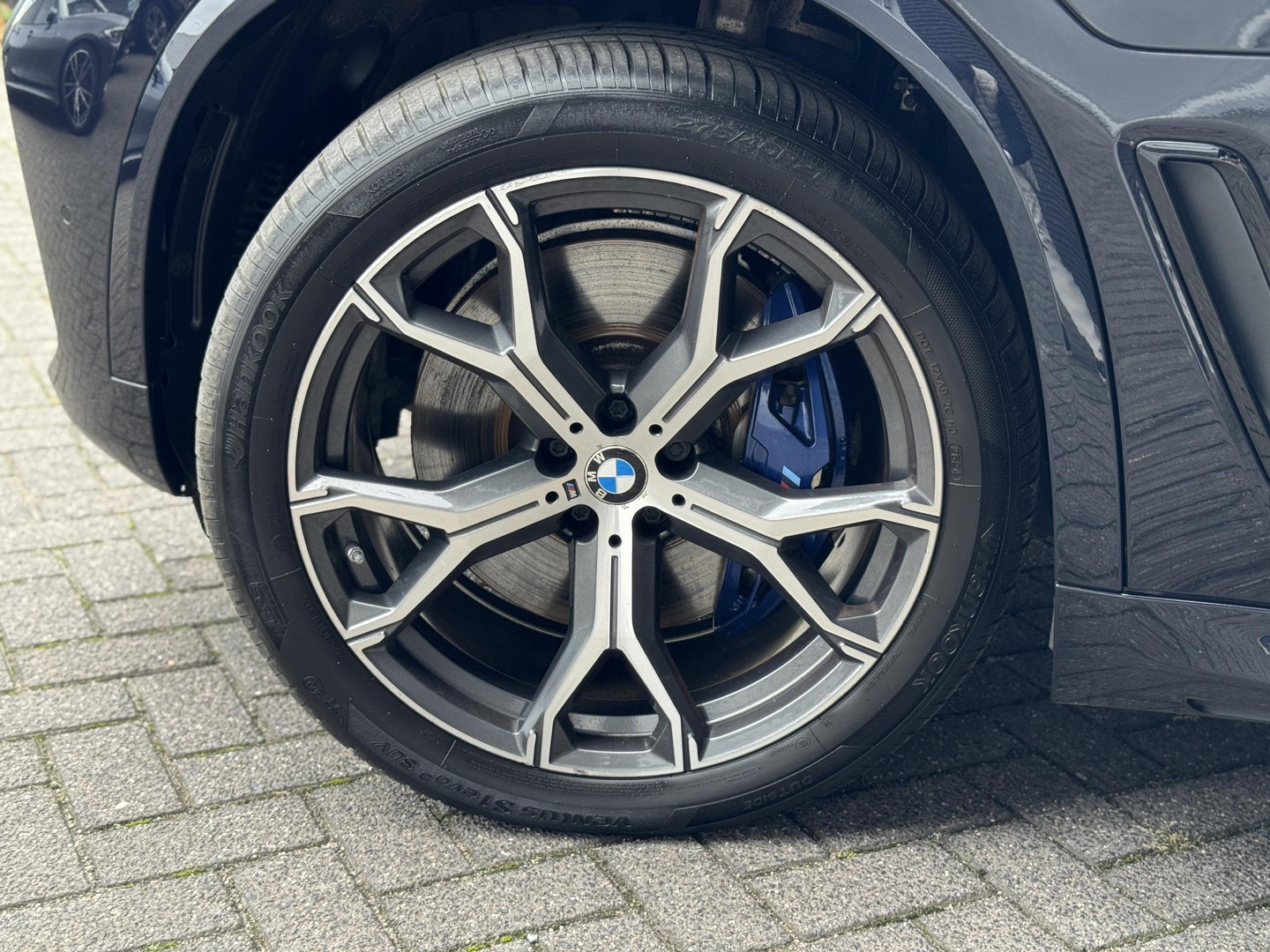 BMW BMW