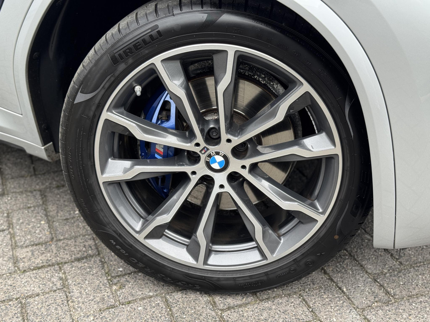 BMW BMW