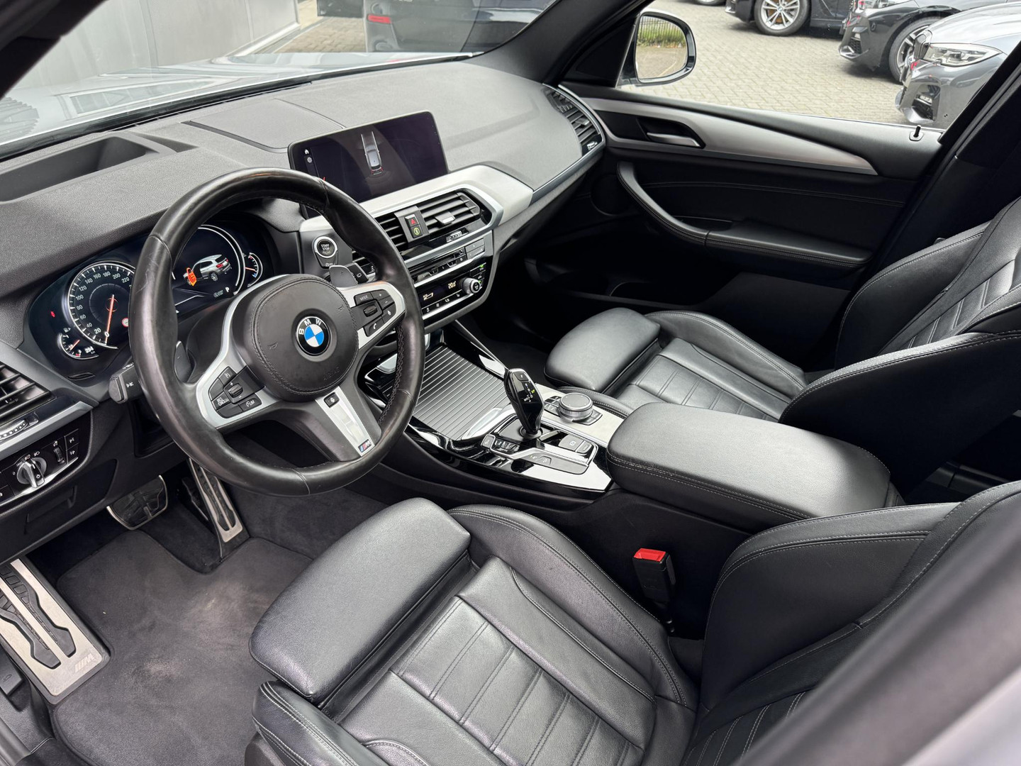 BMW BMW