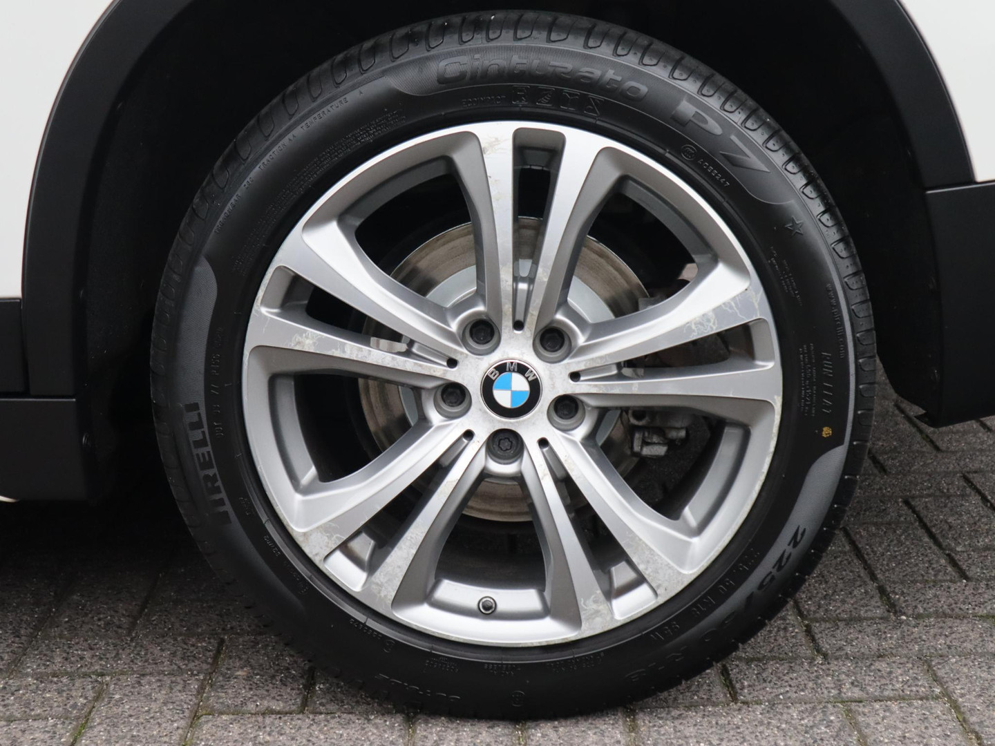 BMW BMW