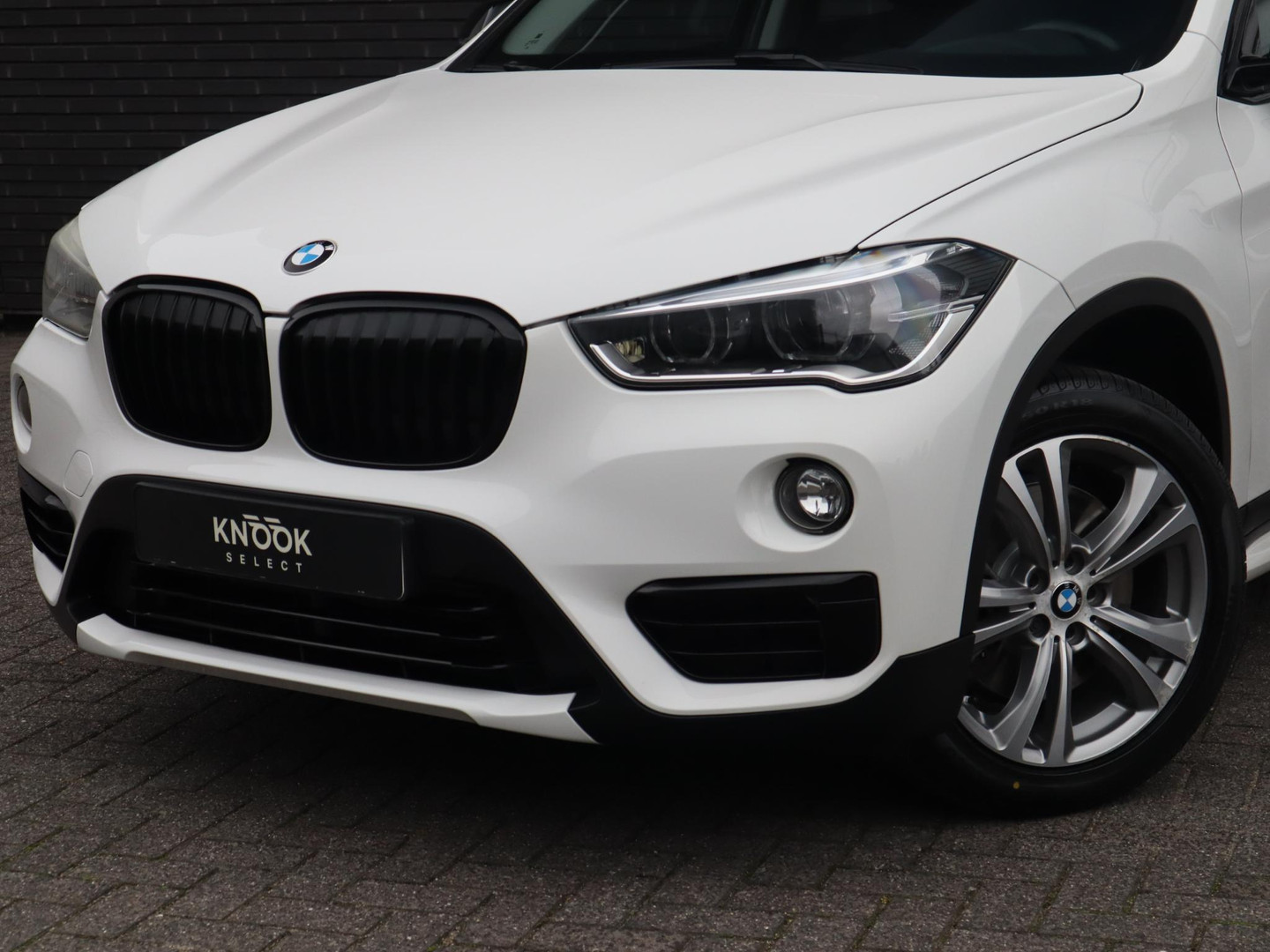 BMW BMW