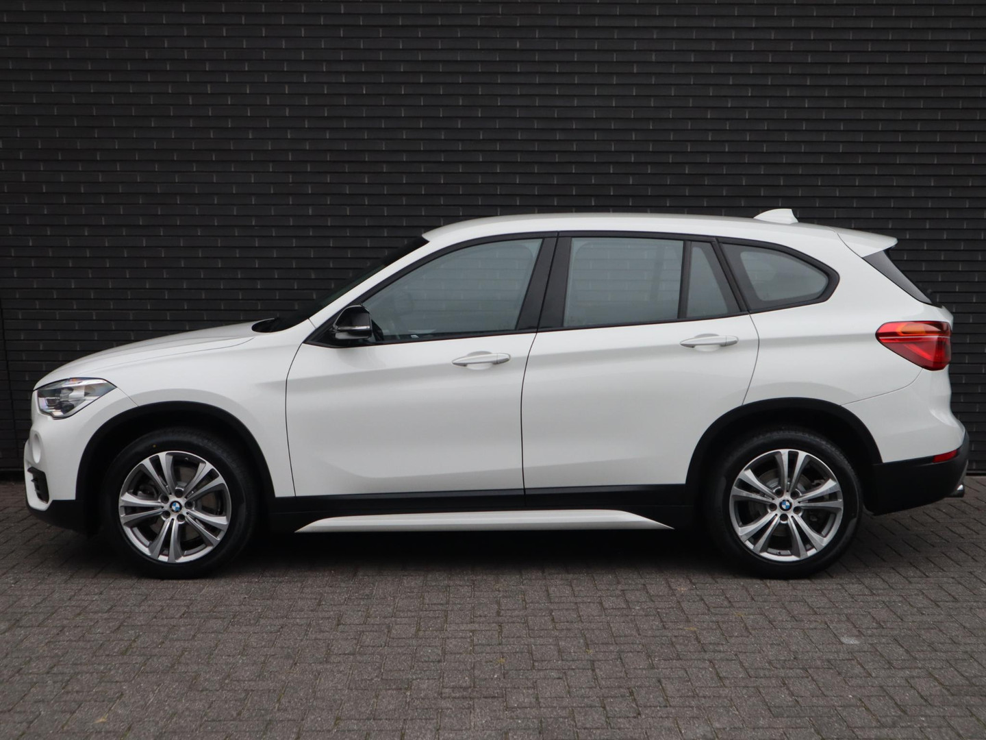BMW BMW