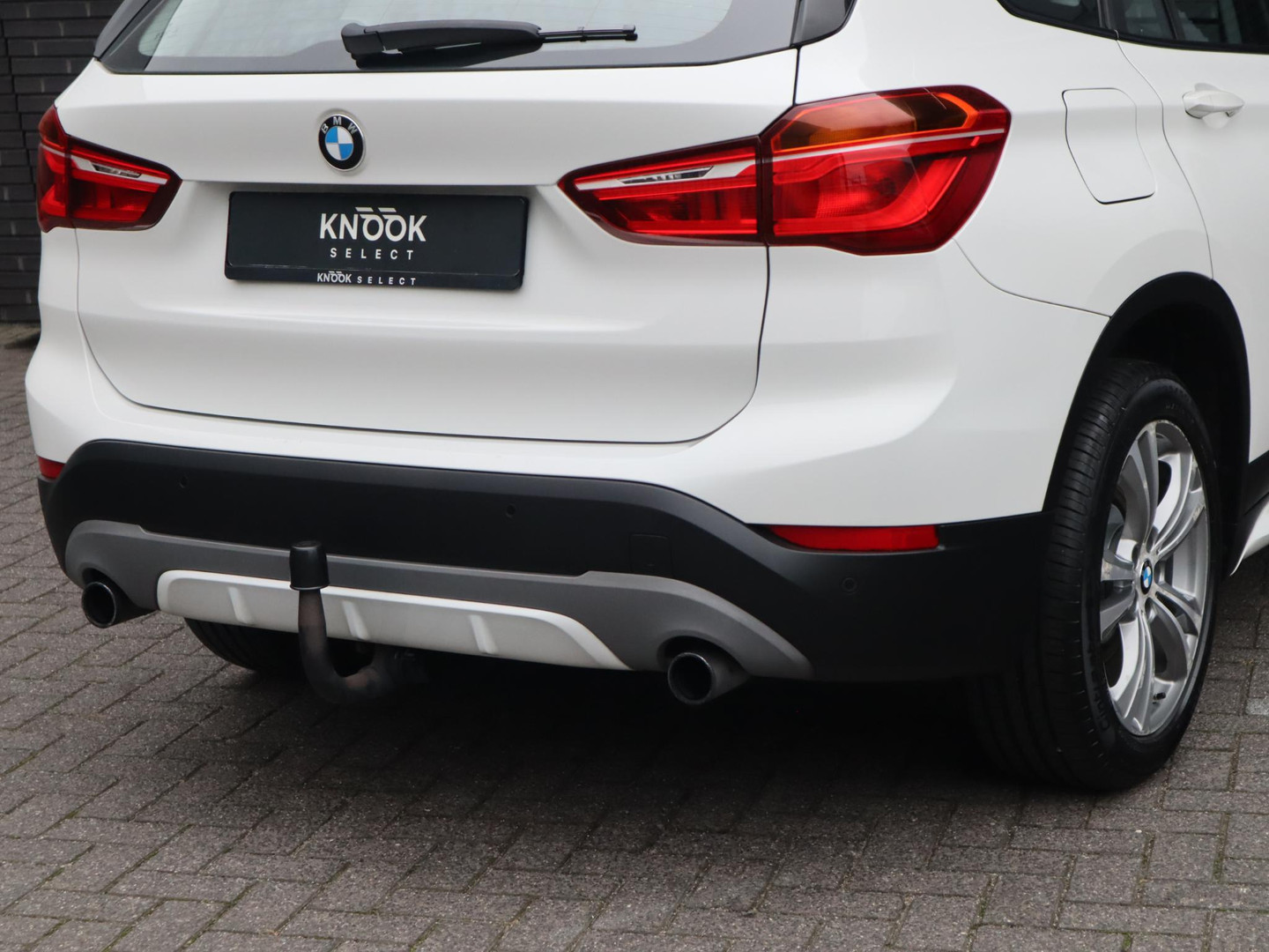 BMW BMW