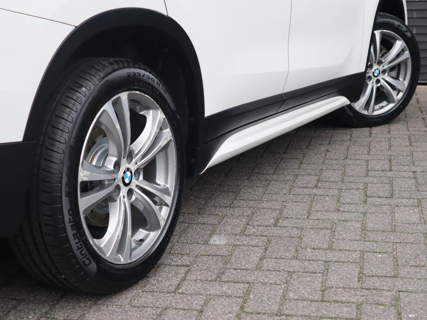 BMW BMW