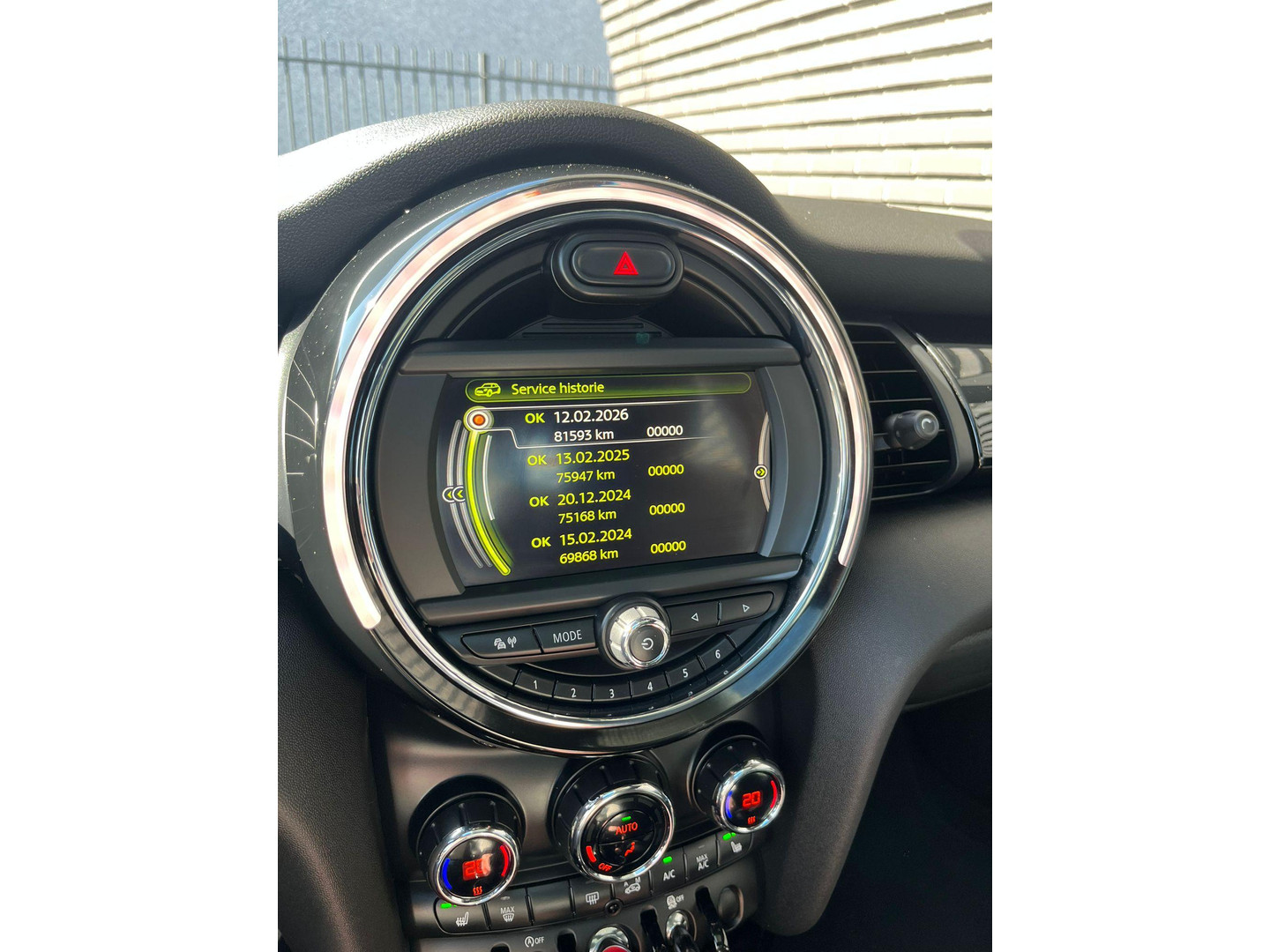 MINI MINI