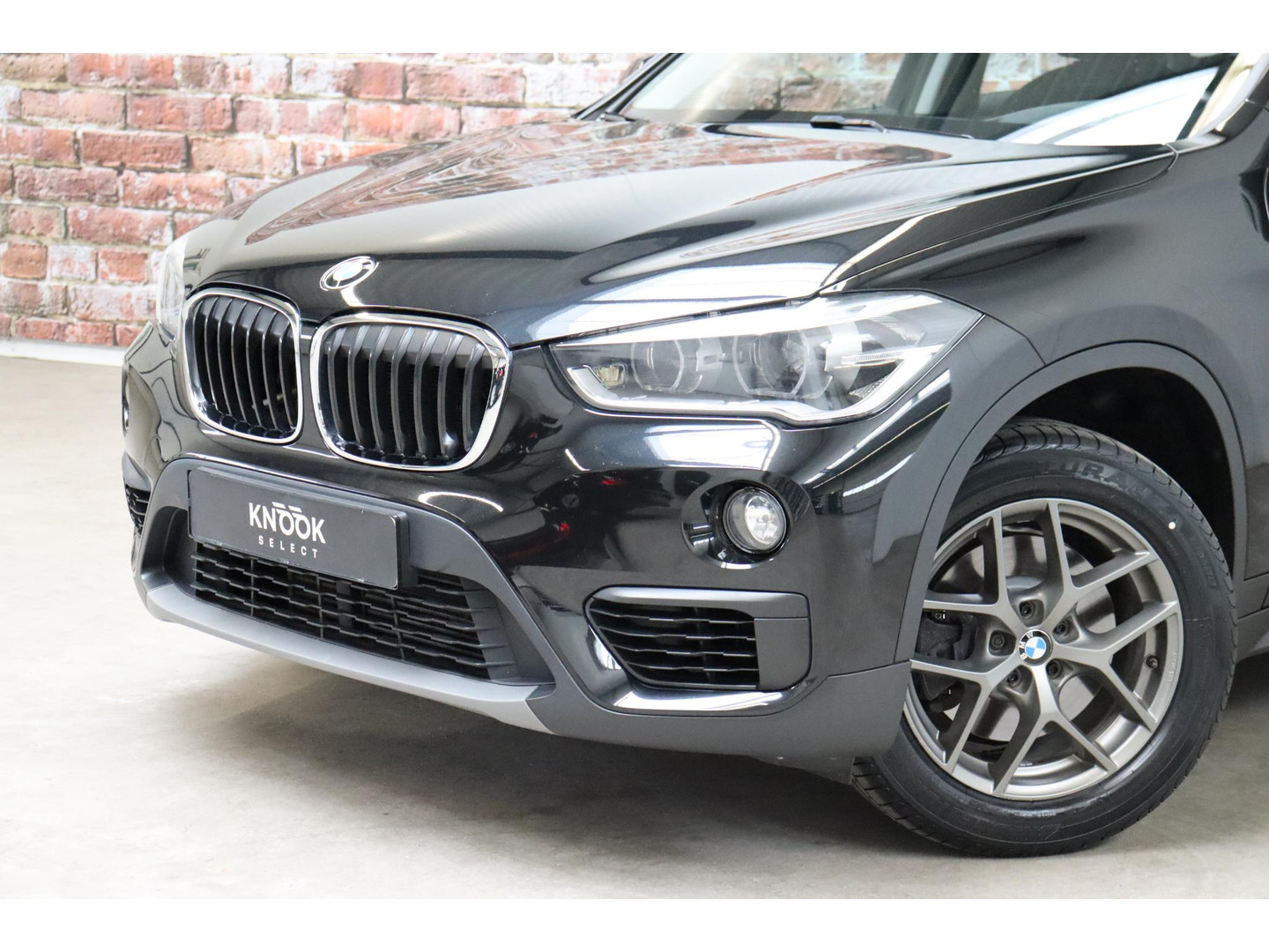 BMW BMW