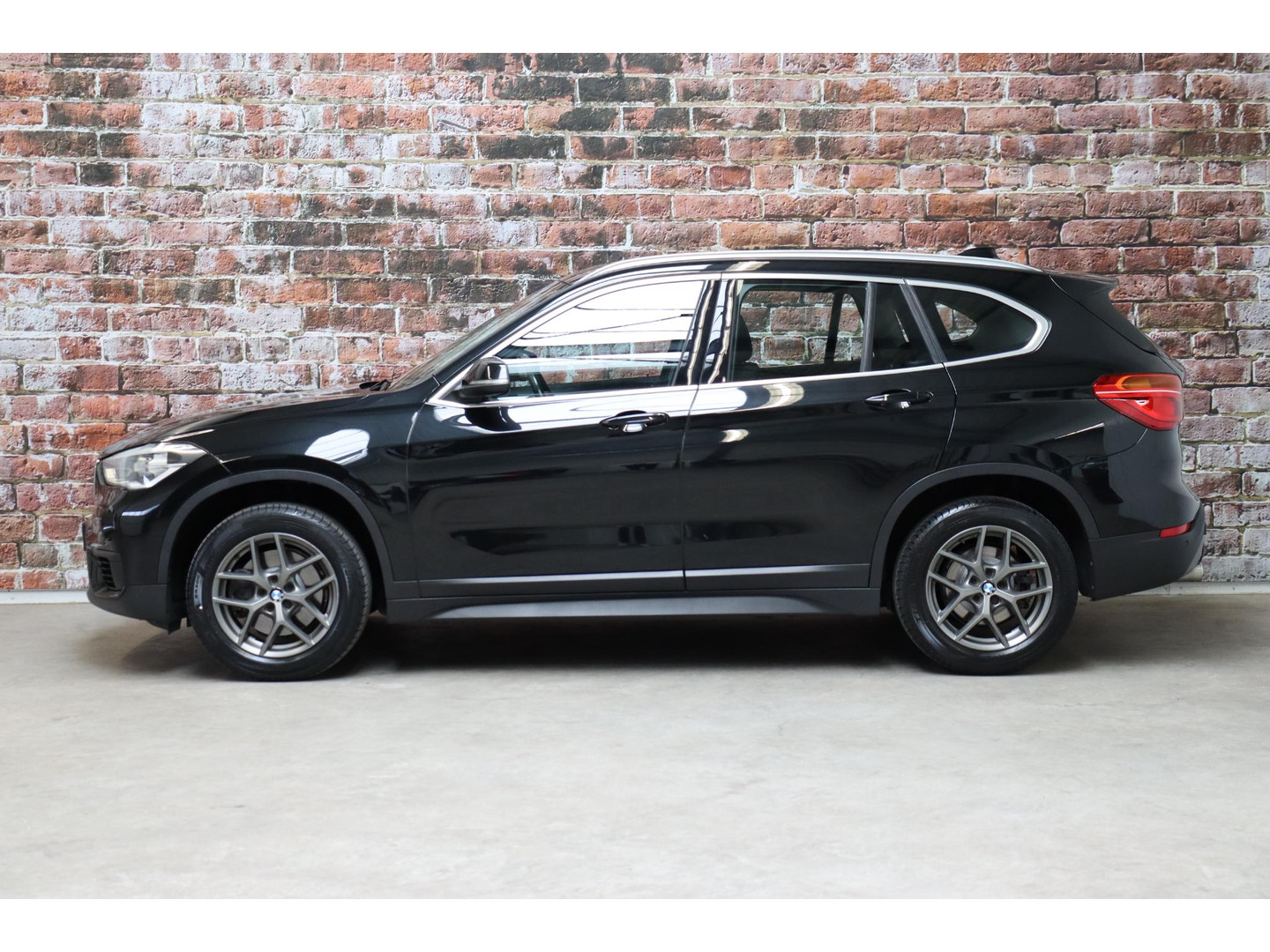 BMW BMW