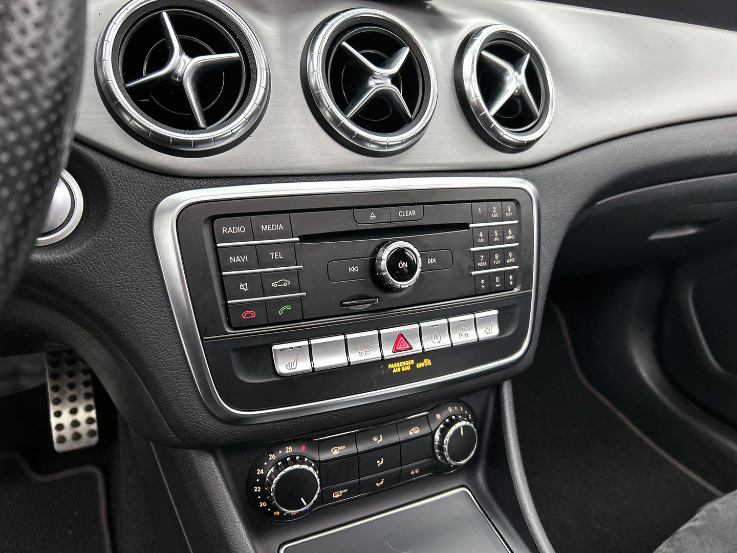 Mercedes-Benz Mercedes-Benz