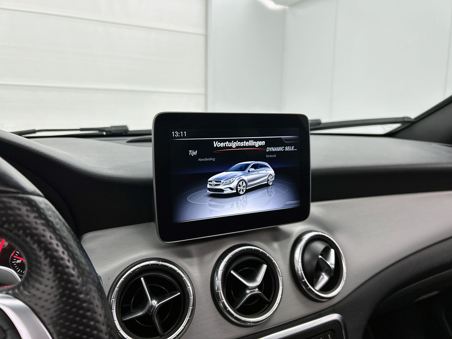 Mercedes-Benz Mercedes-Benz