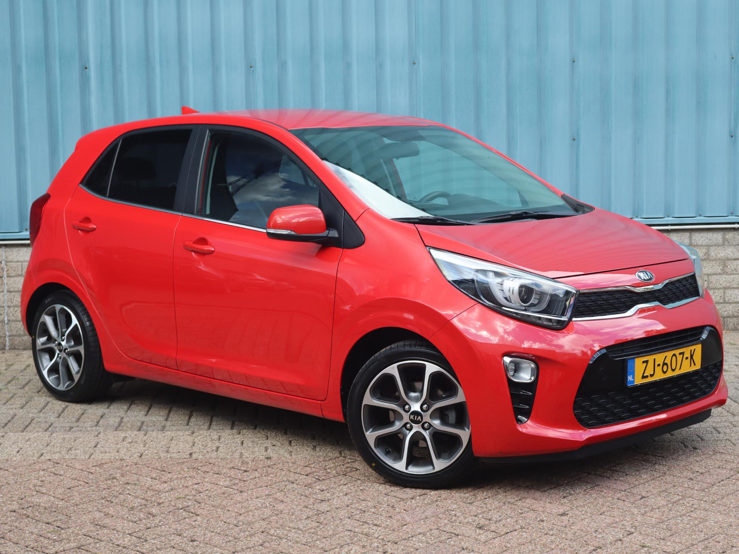 Kia