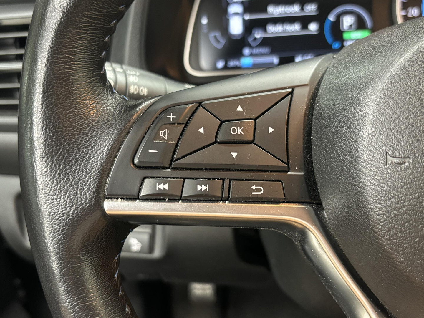 Nissan Nissan