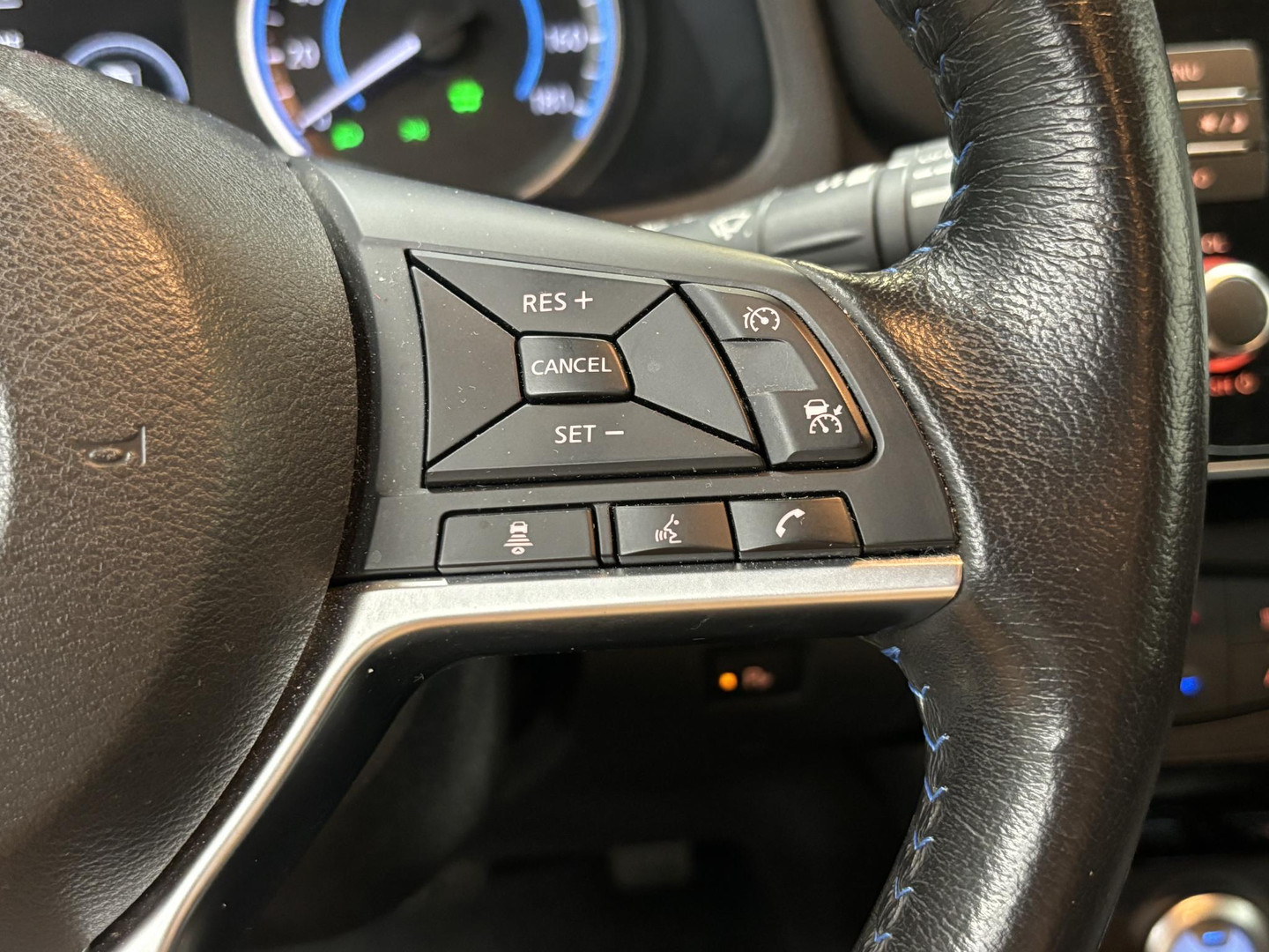 Nissan Nissan