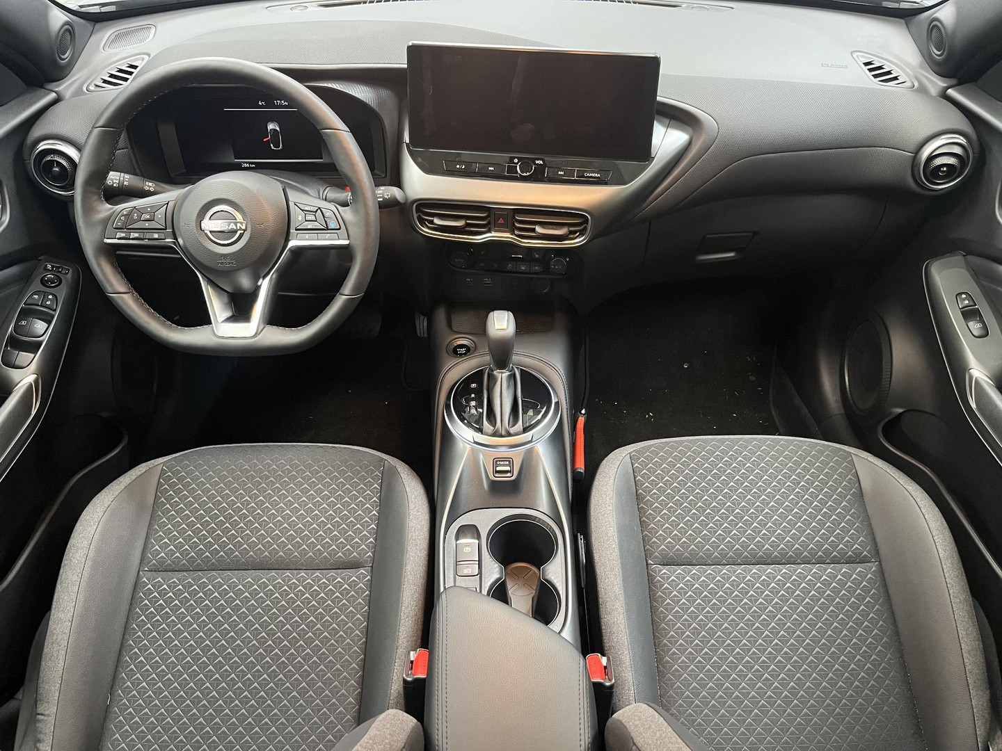 Nissan Nissan