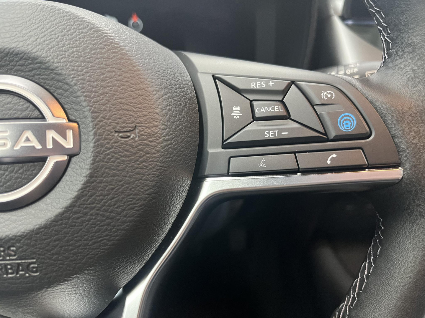 Nissan Nissan
