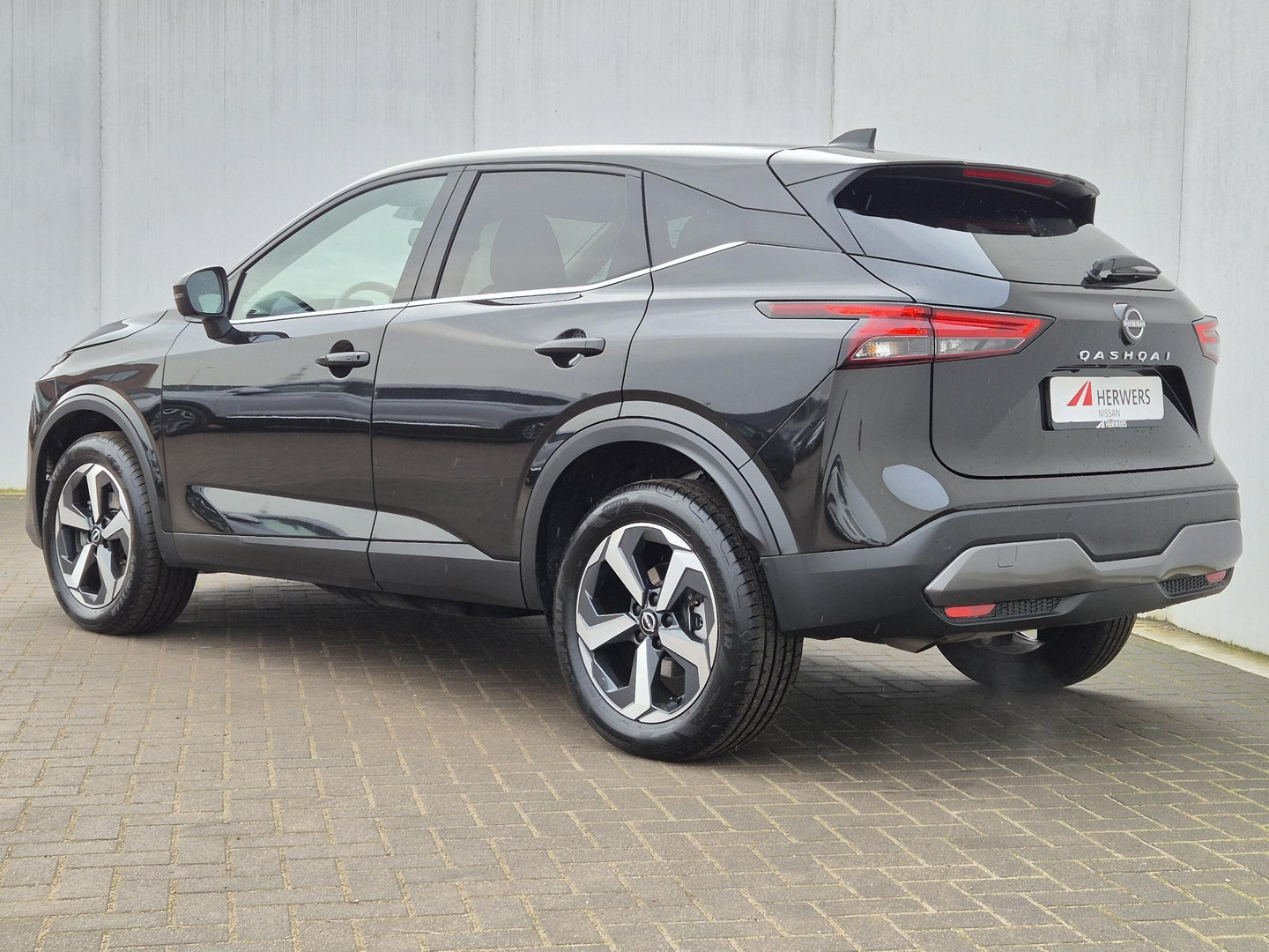 Nissan Nissan