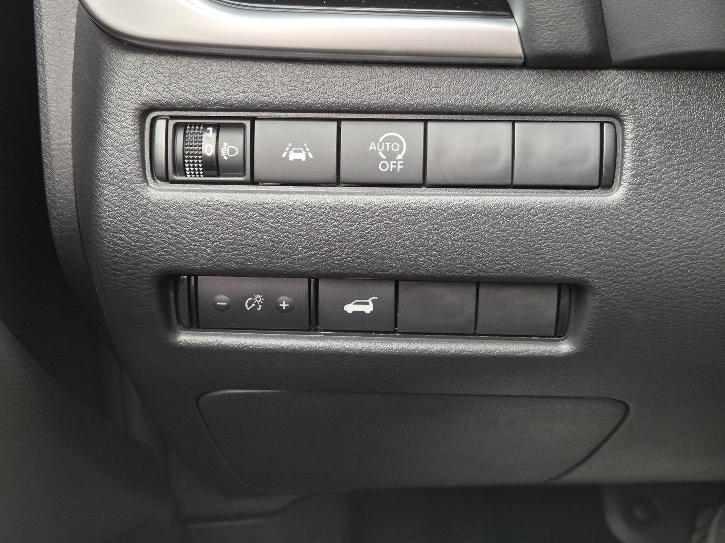 Nissan Nissan