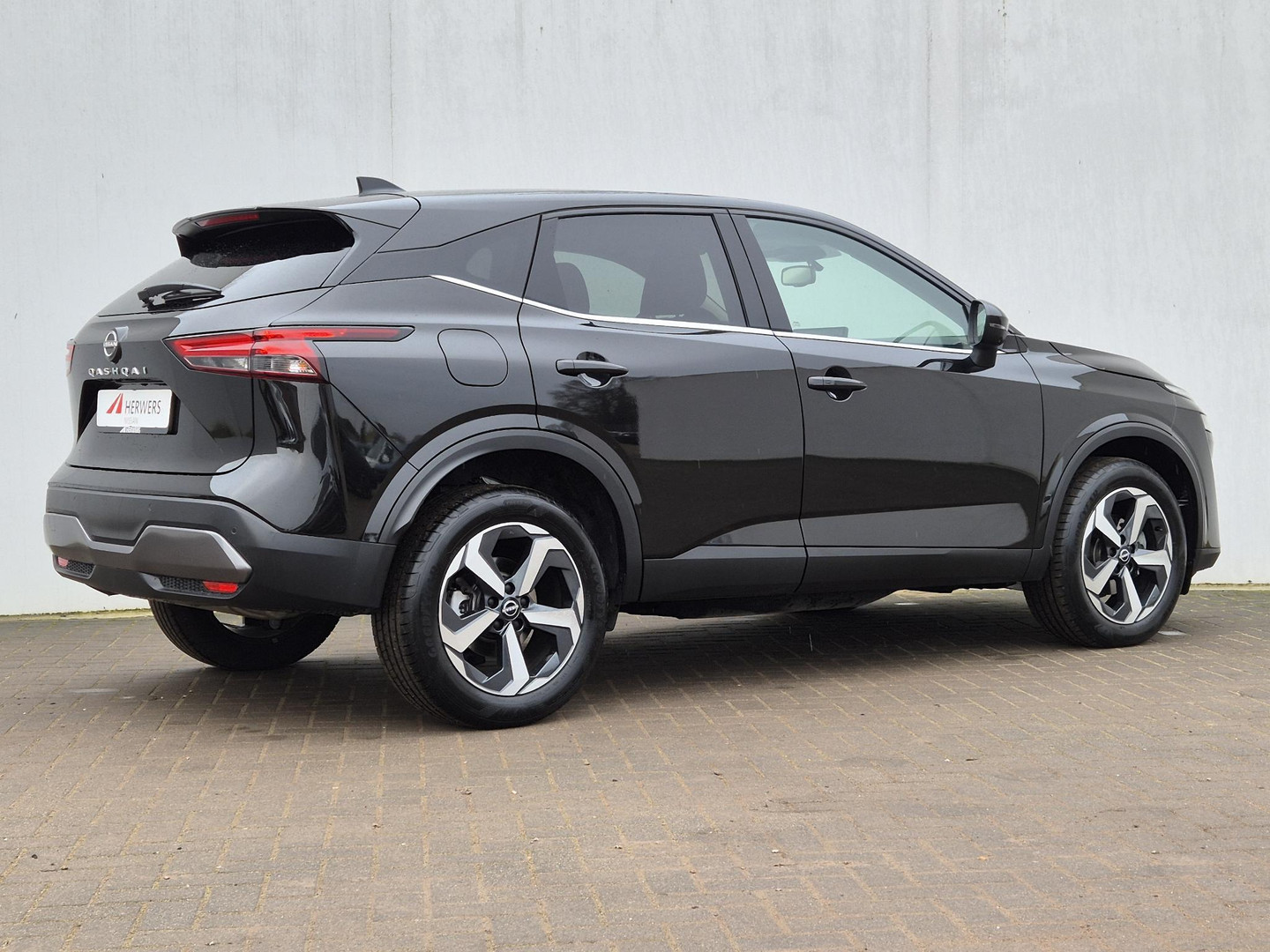 Nissan Nissan