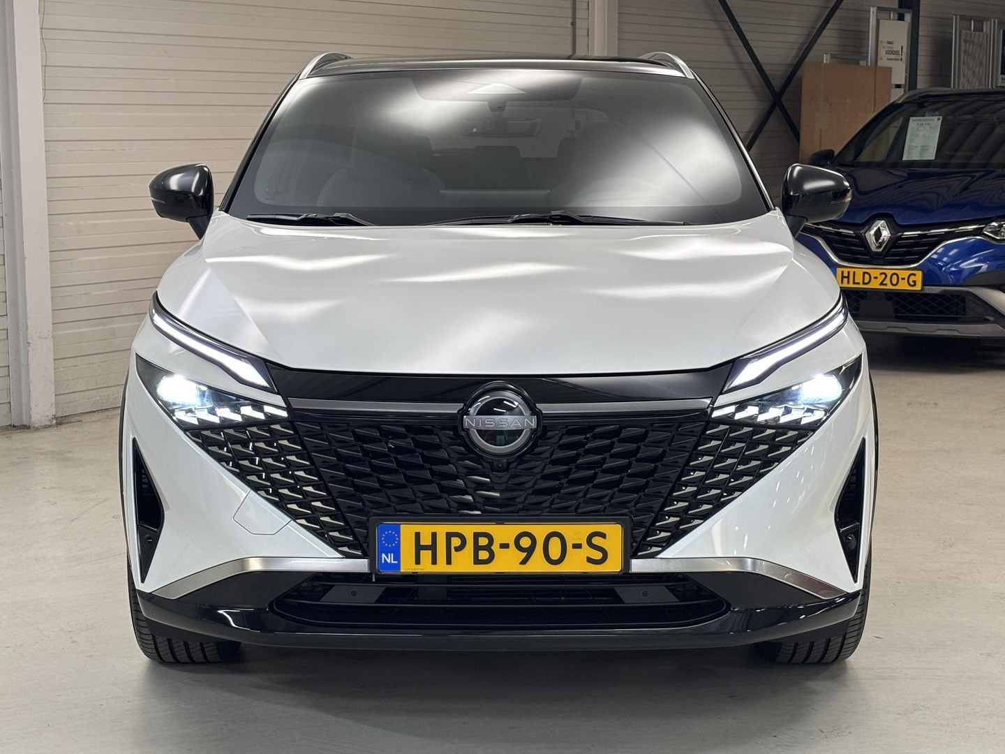 Nissan Nissan