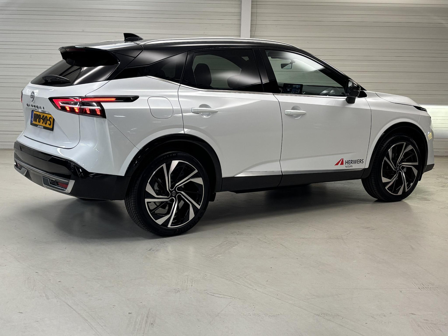 Nissan Nissan